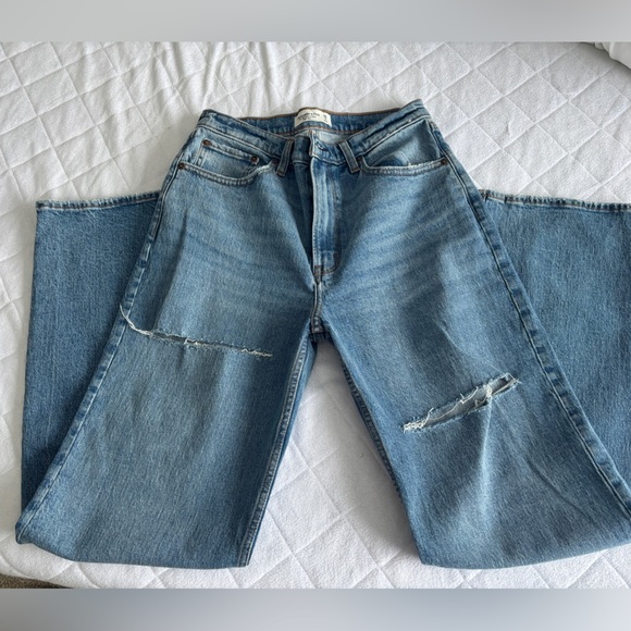 ❌sold on FB❌ Abercrombie & Fitch jeans - Picture 3 of 5